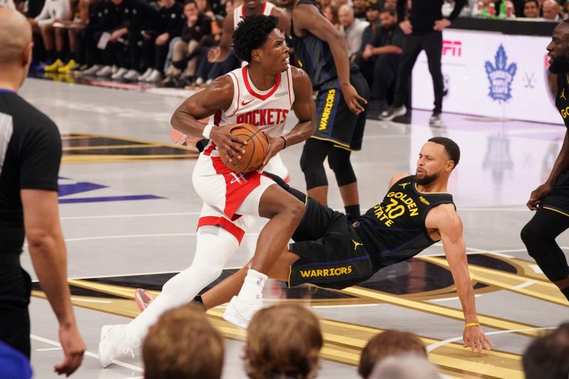 Steph Curry set for MRI after hitting locker room early vs. Rockets