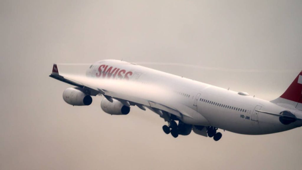 Another plane company enters bankruptcy, will liquidate