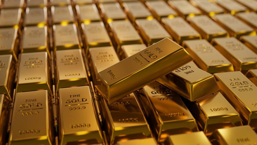 JPMorgan tweaks gold price target as Fed risks return