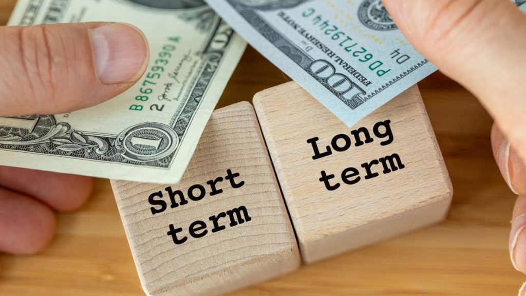 Bessent doubles down on short-term debt as rates turn
