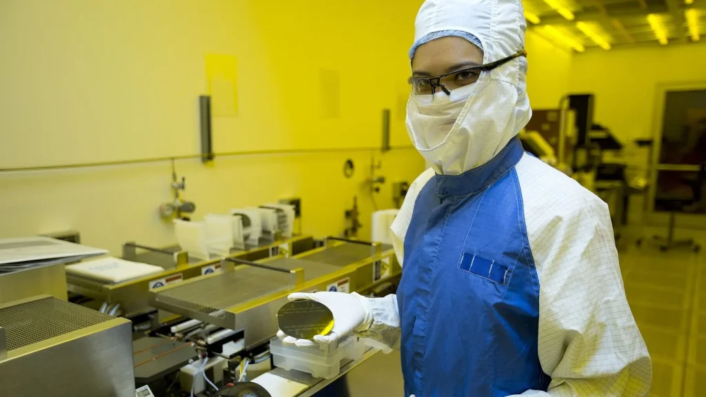 Applied Materials AMAT stock prediction: $760 bull vs $310…