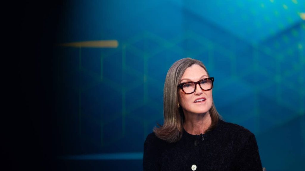 Cathie Wood sells $4 million of surging AI stock
