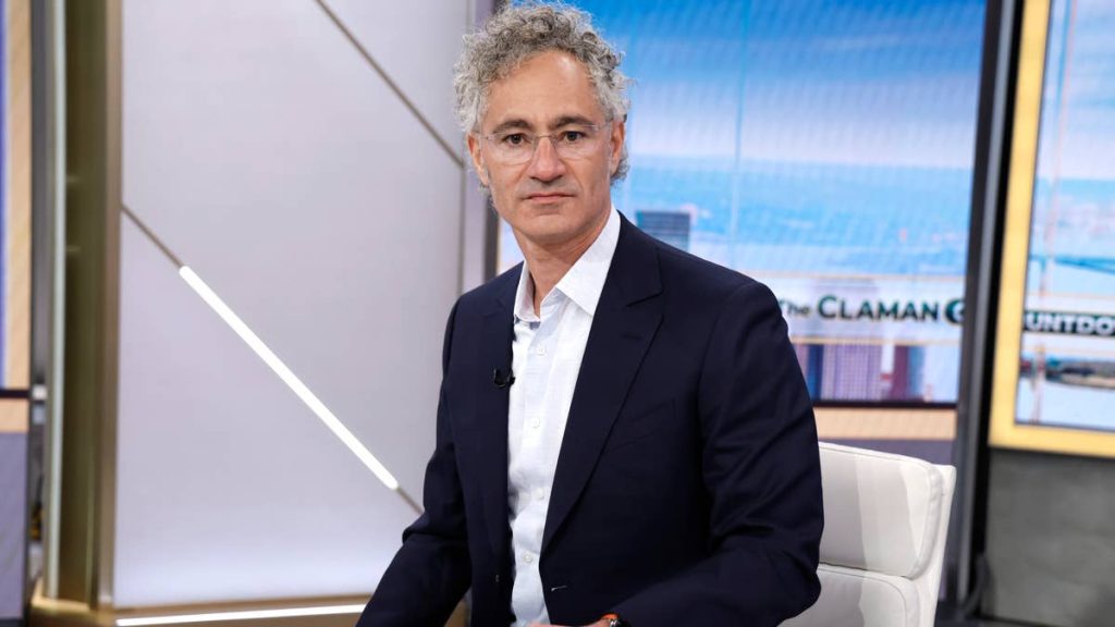 Palantir’s blowout quarter creates dangerous new question