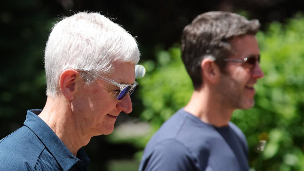 Apple’s new iPhone strategy comes with a $2,500 question
